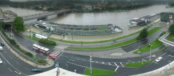 Archiv Foto Webcam Linz: Donaulände und Nibelungenbrücke 11:00