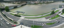 Archiv Foto Webcam Linz: Donaulände und Nibelungenbrücke 13:00