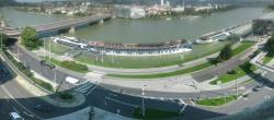 Archiv Foto Webcam Linz: Donaulände und Nibelungenbrücke 09:00