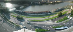Archiv Foto Webcam Linz: Donaulände und Nibelungenbrücke 17:00
