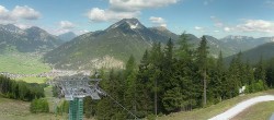 Archived image Webcam 3-chair lift Wettersteinbahnen Ehrwald 09:00