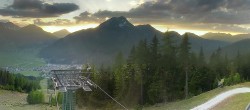 Archived image Webcam 3-chair lift Wettersteinbahnen Ehrwald 19:00