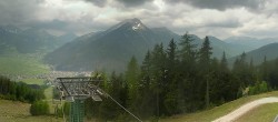 Archived image Webcam 3-chair lift Wettersteinbahnen Ehrwald 13:00