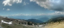 Archived image Webcam Mountain inn / hotel Pacheiner (Gerlitzen) 11:00