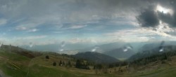 Archiv Foto Webcam Gerlitzen: Hotel / Gasthof Pacheiner 17:00