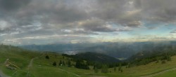 Archiv Foto Webcam Gerlitzen: Hotel / Gasthof Pacheiner 05:00