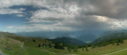 Archiv Foto Webcam Gerlitzen: Hotel / Gasthof Pacheiner 15:00