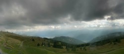 Archiv Foto Webcam Gerlitzen: Hotel / Gasthof Pacheiner 17:00