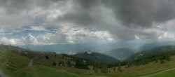 Archiv Foto Webcam Gerlitzen: Hotel / Gasthof Pacheiner 13:00