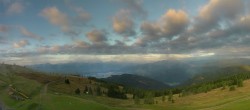 Archived image Webcam Mountain inn / hotel Pacheiner (Gerlitzen) 05:00