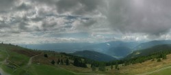 Archiv Foto Webcam Gerlitzen: Hotel / Gasthof Pacheiner 11:00