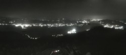 Archiv Foto Webcam Aussichtsturm Pyramidenkogel - Blick auf den Wörthersee 23:00