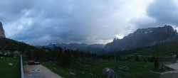 Archived image Webcam Sasso Levante chairlift, valley station 19:00