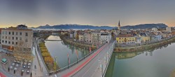 Archiv Foto Webcam Villach im Drautal 06:00
