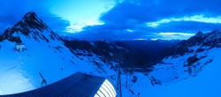 Archiv Foto Webcam Schwarze Schneid / Rettenbachgletscher 03:00