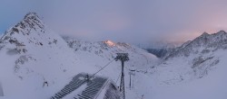 Archived image Webcam Rettenbach Glacier Sölden 06:00