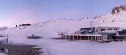 Archived image Webcam Tiefenbachgletscher Ötztal 06:00