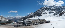 Archived image Webcam Glacier Arena Rettenbach 11:00