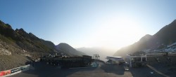Archiv Foto Webcam Rettenbachgletscher Stadion 05:00
