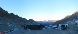 Archiv Foto Webcam Rettenbachgletscher Stadion 17:00