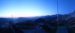 Archiv Foto Webcam Garmisch: Ausblick am Osterfelderkopf 03:00