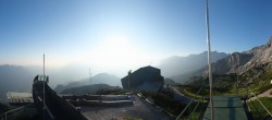 Archiv Foto Webcam Garmisch: Ausblick am Osterfelderkopf 05:00