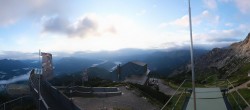 Archiv Foto Webcam Garmisch: Ausblick am Osterfelderkopf 05:00