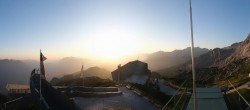Archiv Foto Webcam Garmisch: Ausblick am Osterfelderkopf 05:00