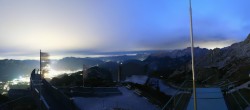 Archiv Foto Webcam Garmisch: Ausblick am Osterfelderkopf 19:00