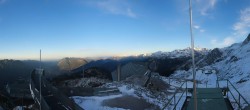 Archiv Foto Webcam Garmisch: Ausblick am Osterfelderkopf 15:00