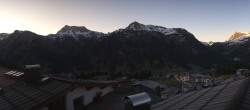 Archiv Foto Webcam Panorama Oberlech - Hotel Goldener Berg 05:00
