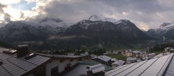 Archiv Foto Webcam Panorama Oberlech - Hotel Goldener Berg 06:00