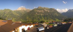 Archiv Foto Webcam Panorama Oberlech - Hotel Goldener Berg 17:00