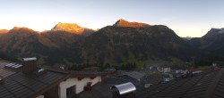 Archiv Foto Webcam Panorama Oberlech - Hotel Goldener Berg 17:00