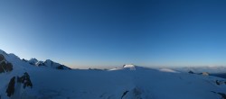 Archiv Foto Webcam Kleinmatterhorn Zermatt 05:00