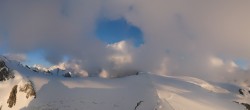 Archiv Foto Webcam Kleinmatterhorn Zermatt 19:00