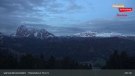 Archived image Webcam Resciesa - Ortisei 04:00