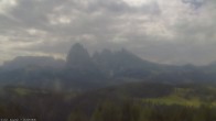 Archived image Webcam Vista Alpe di Siusi 09:00