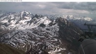 Archived image Webcam Hochalpila Gondola 13:00