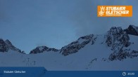 Archiv Foto Webcam Stubaier Gletscher: Eisgrat Bergstation 02:00