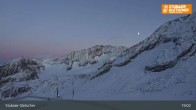 Archiv Foto Webcam Stubaier Gletscher: Eisgrat Bergstation 04:00