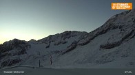 Archiv Foto Webcam Stubaier Gletscher: Eisgrat Bergstation 06:00