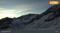 Archiv Foto Webcam Stubaier Gletscher: Eisgrat Bergstation 07:00