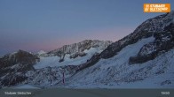 Archiv Foto Webcam Stubaier Gletscher: Eisgrat Bergstation 18:00