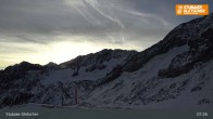 Archiv Foto Webcam Stubaier Gletscher: Eisgrat Bergstation 06:00