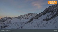 Archiv Foto Webcam Stubaier Gletscher: Eisgrat Bergstation 02:00