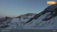 Archiv Foto Webcam Stubaier Gletscher: Eisgrat Bergstation 00:00