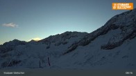 Archiv Foto Webcam Stubaier Gletscher: Eisgrat Bergstation 07:00
