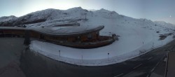 Archiv Foto Webcam Timmelsjoch: Mautstation Top Mountain Crosspoint 05:00