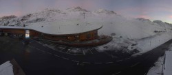 Archived image Webcam Timmelsjoch - Top Mountain Crosspoint 17:00